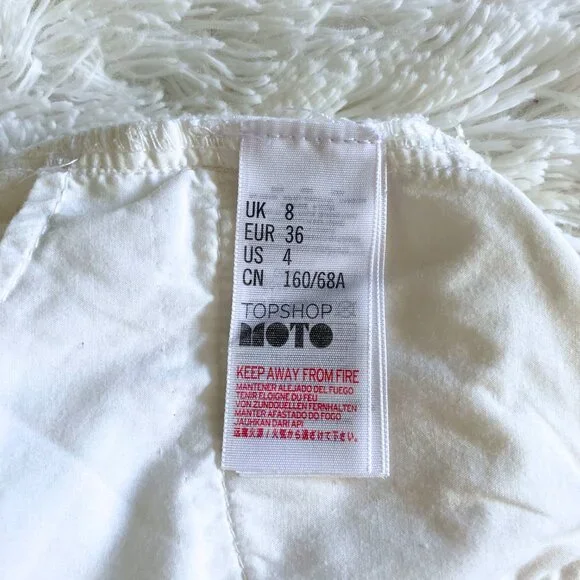 VINTAGE 2010s Distressed White Mini Denim Shorts – Size 4 - Picture 4 of 5